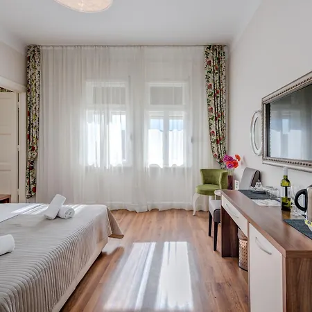 Bastion Luxury 4*