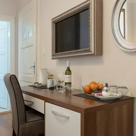 Bastion Luxury بيت ضيافة