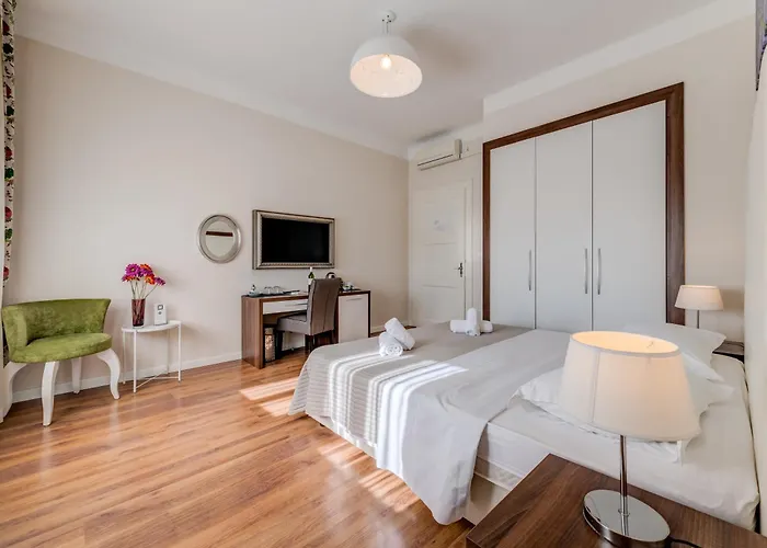 Bastion Luxury بيت ضيافة 4*