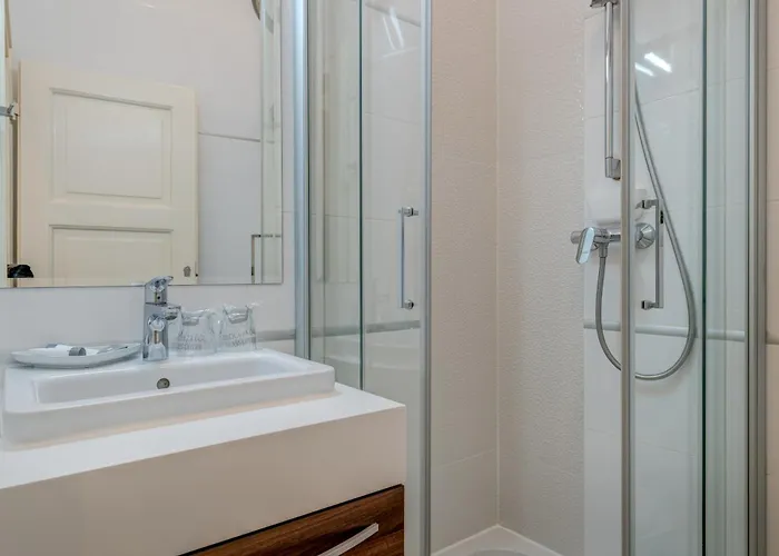 بيت ضيافة Bastion Luxury 4*